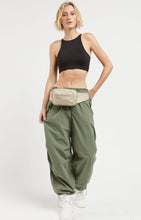 Load image into Gallery viewer, Ss Hip hugger fanny bags