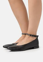 Load image into Gallery viewer, Gioseppo Menno