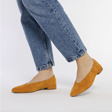 Load image into Gallery viewer, Gioseppo Gageac Fuchsia/Orange