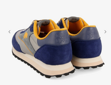 Load image into Gallery viewer, Gioseppo Koriolov