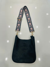 Load image into Gallery viewer, A small messenger with straps