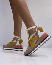 Load image into Gallery viewer, Gioseppo Coinches beige