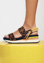 Load image into Gallery viewer, Gioseppo Leverett leopard
