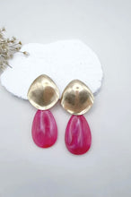 Load image into Gallery viewer, Pfs Resin big droop earings
