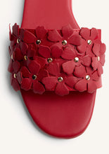 Load image into Gallery viewer, Gioseppo Gatundu red sandals
