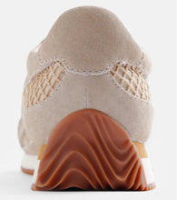 Load image into Gallery viewer, Gioseppo Roxas beige sneakers
