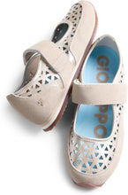 Load image into Gallery viewer, Gioseppo Singida Gold
