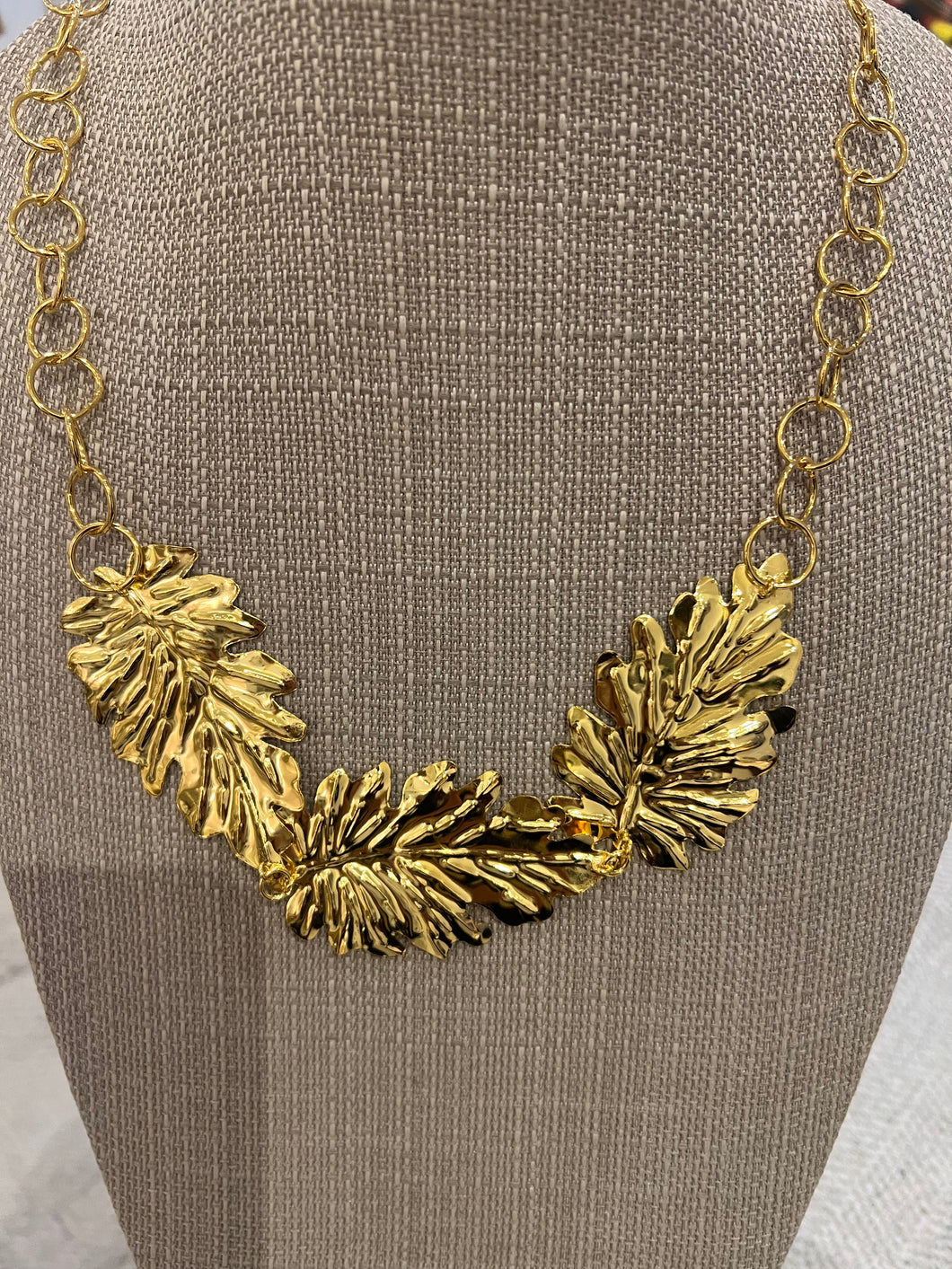 Cm brass necklace