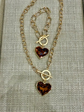 Load image into Gallery viewer, Vitra Chain Heart Bracelet
