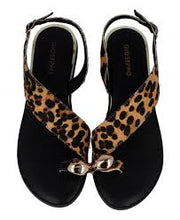 Load image into Gallery viewer, Gioseppo Mairo leopard sandals
