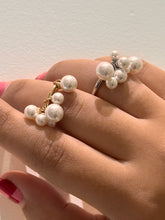 Load image into Gallery viewer, Carolina olivares multi pearl rings
