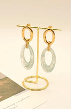 Load image into Gallery viewer, Pfs Resin droop stainless steel earings
