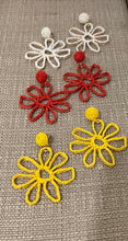 Load image into Gallery viewer, M Rafia earings
