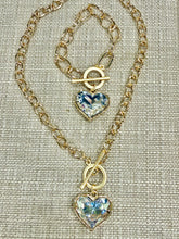 Load image into Gallery viewer, Vitra Chain Heart Bracelet
