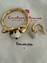 Load image into Gallery viewer, Carolina Olivares coleccion flecha 2pcs
