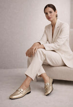 Load image into Gallery viewer, Venezianas  Studs Loafers metallic gold
