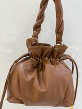 Load image into Gallery viewer, D round bag
