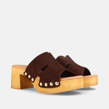 Load image into Gallery viewer, Marila Chicago shoes
