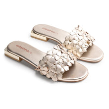Load image into Gallery viewer, Gioseppo Gatundo platino sandals
