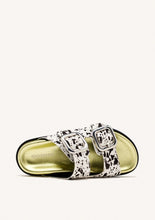 Load image into Gallery viewer, Gioseppo Mifflin Cow
