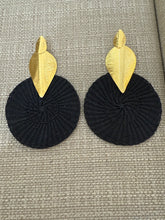 Load image into Gallery viewer, Cm wicker sphere earings
