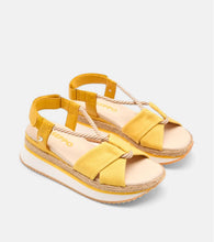 Load image into Gallery viewer, Gioseppo Ironton casual platform
