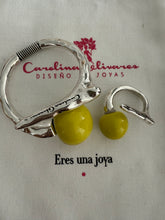 Load image into Gallery viewer, Carolina Olivares coleccion flecha 2pcs

