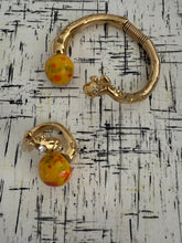 Load image into Gallery viewer, Carolina Olivares 2 pcs coleccion Girafa
