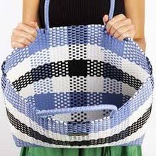 Load image into Gallery viewer, Gioseppo Pococi straw bag
